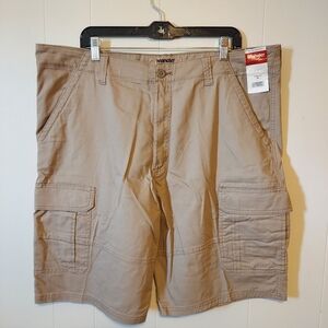 Wrangler Men's Khaki Cargo Shorts